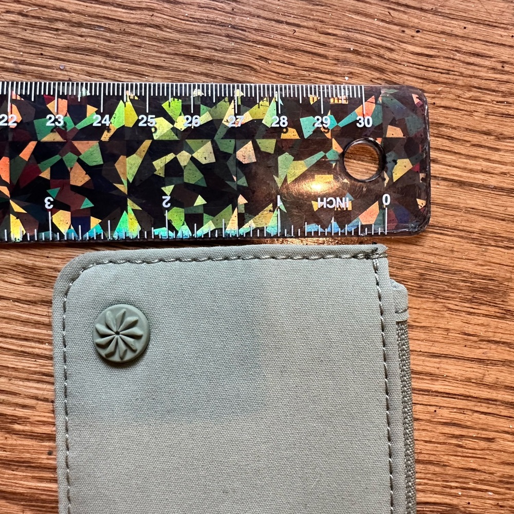 Athleta Coffee Run Wallet View 2